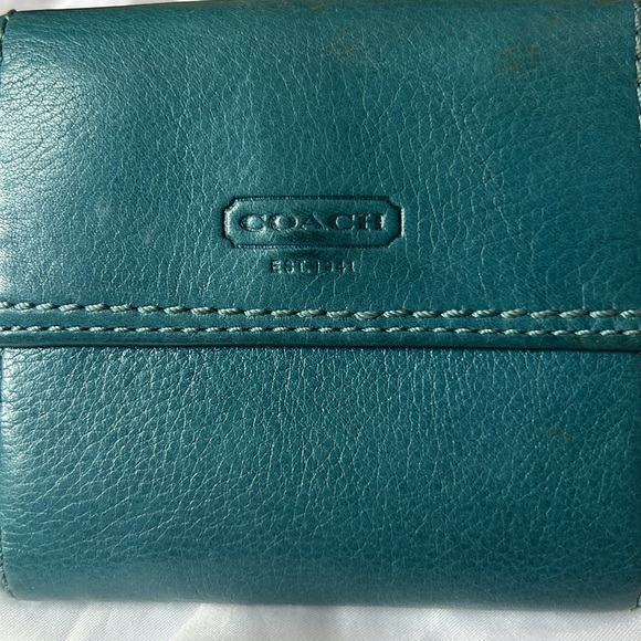 HTF Coach Ergo Teal Turquoise Turnlock Wallet - Picture 4 of 11